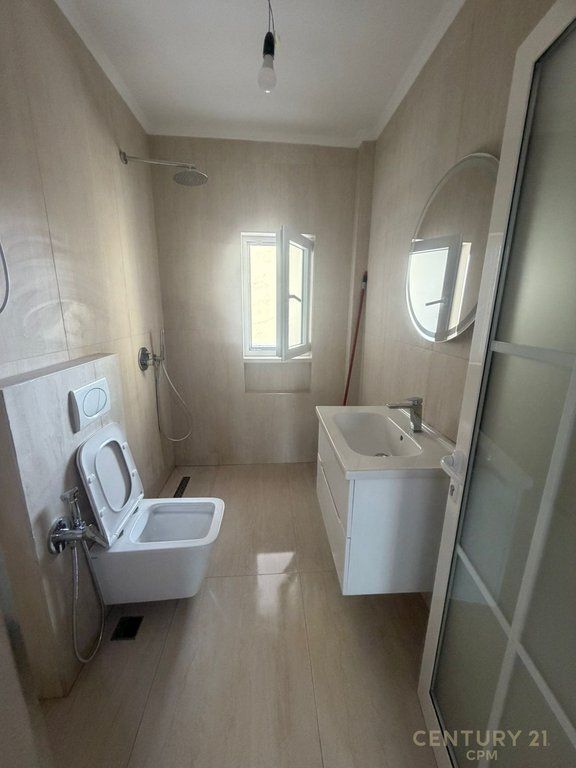 APARTAMENT 1+1 PER SHITJE TEK UET, PORCELAN! 98,000 €