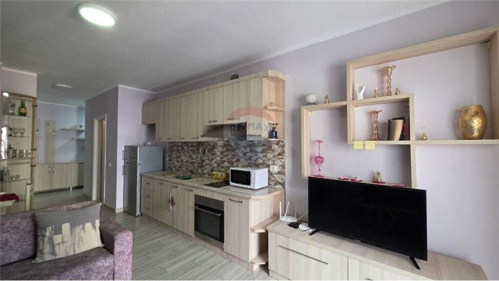 🌊 Apartament 1+1 me Qira – Lungomare, pranë Oslo, Vlorë