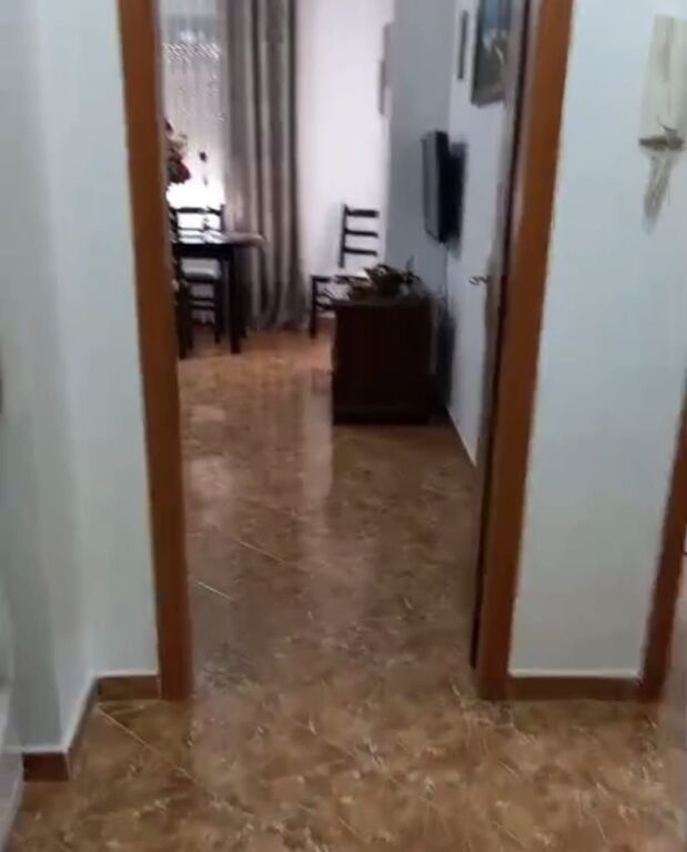 Apartament 1+1 me qira, 60m2, prane Big Market kodra diellit, 400 eur ne muaj