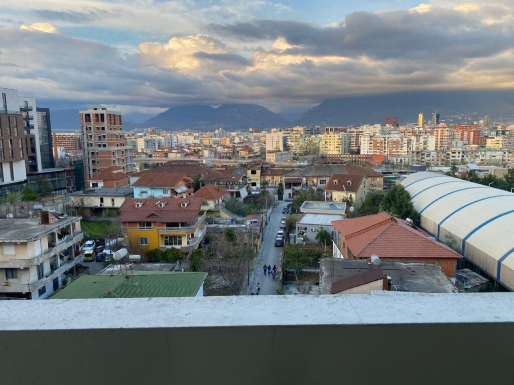 Golden Park For Rent 1+1+Storage