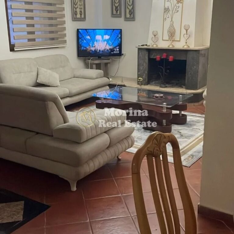 Qera | Shtëpi private 2 + 1 | Rruga Ali Demi | 600 €/muaj