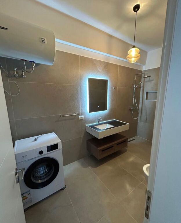 Apartament 1+1 me qira tek Xhamlliku