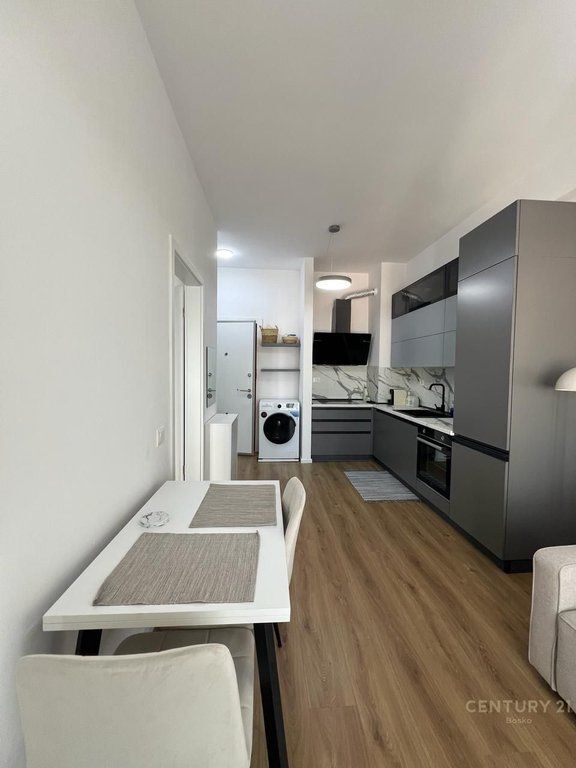 Mangelem 21, qira apartament 1+1 450 € /Muaj