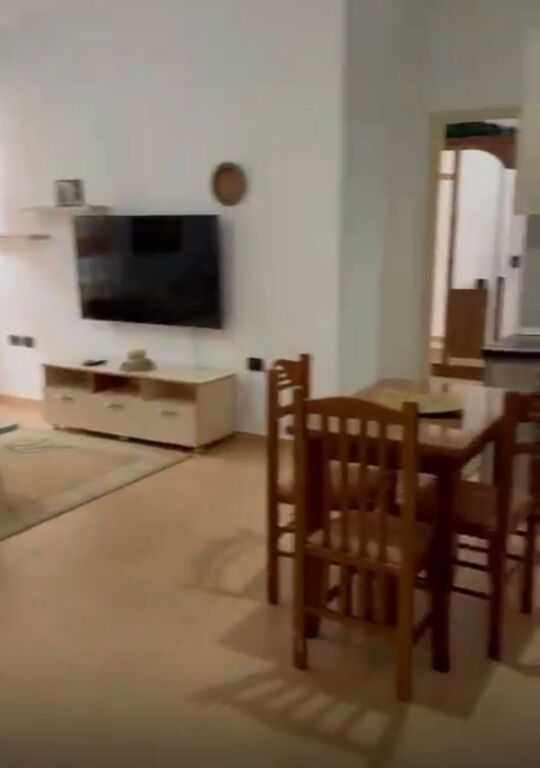 Jepet me qera apartament 1+1, KMY, Pas fabrikes se miellit.