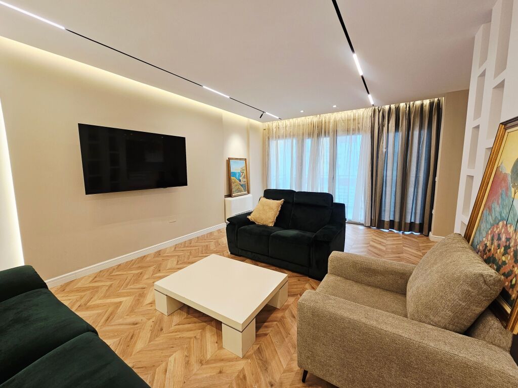 Super apart 3+1+2+🅿️ me qira te Nobis