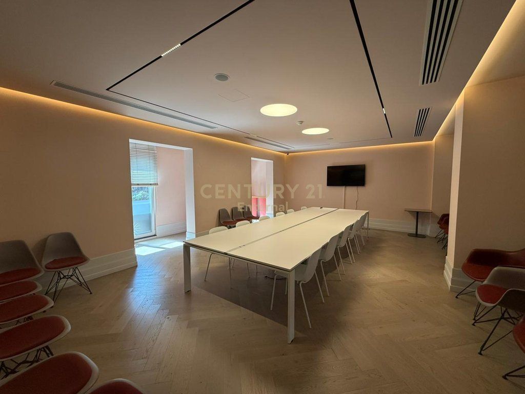 Ambjente per zyra me qira tek Rruga e Elbasanit 3,325 € /Muaj