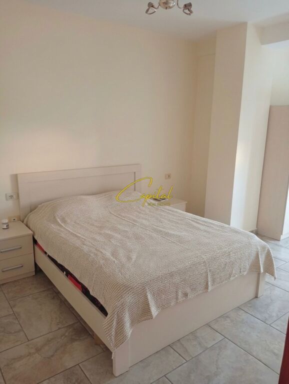 APARTAMENT EM QIRA 1+1 YZBERISHT 38.000 LEKE