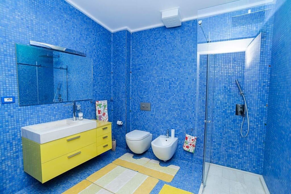 Shitet Penthouse Luksoz 2+1+2 tek Liqeni i Thatë!