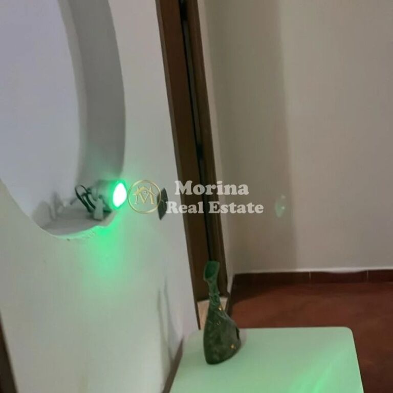 Qera | Shtëpi private 2 + 1 | Rruga Ali Demi | 600 €/muaj