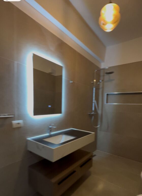 AFFITTASI APPARTAMENTO 1+1 +  POSTO AUTO