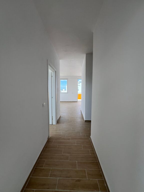 Vendesi Appartamento 2+1 Unaza e Re. Tirana