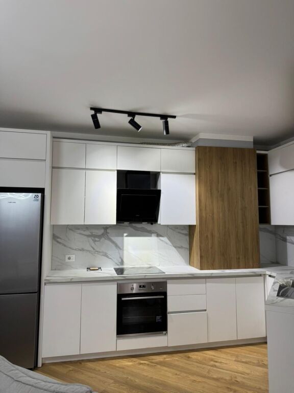 1+1 for rent, Delijorgj