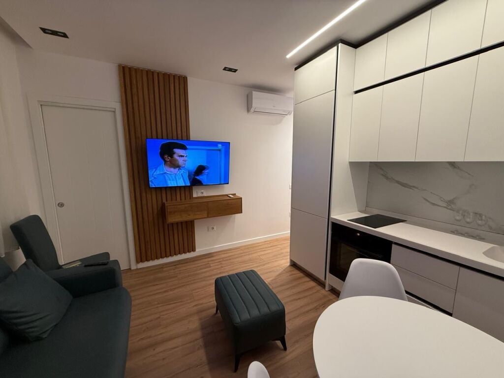 Apartament me qira Kompleksi Delijorgji