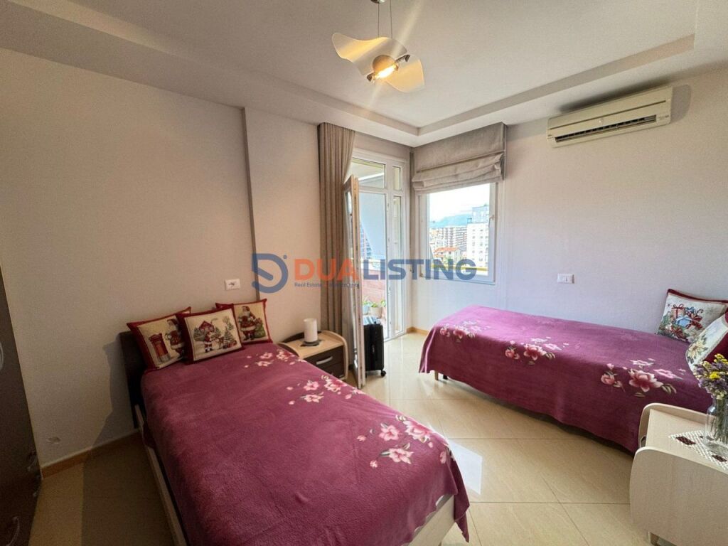 APPARTAMENTO 3+1+2 IN VENDITA CON VISTA SUL GIARDINO BOTANICO !!