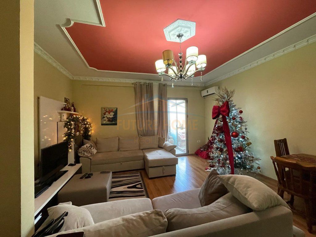 Shitet apartament 2+1+2 , Ministria e jashtme