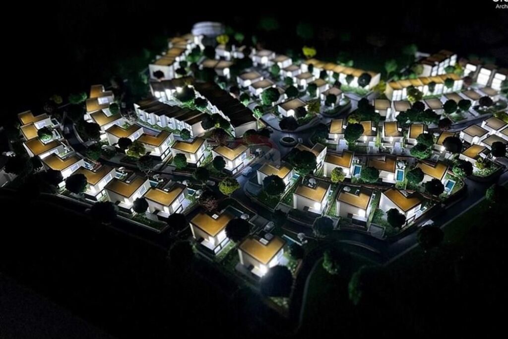 Vilë - Për Shitje - Mjull Bathore, Tiranë