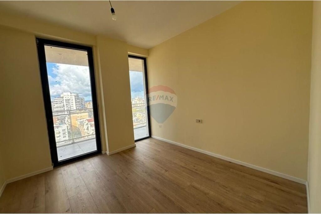 Office - For Rent - Mine Peza Street, Tirana