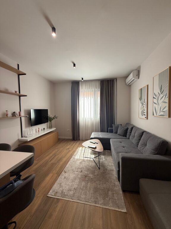 Selvia Rruga Siri Kodra Shitet Apartament 1+1