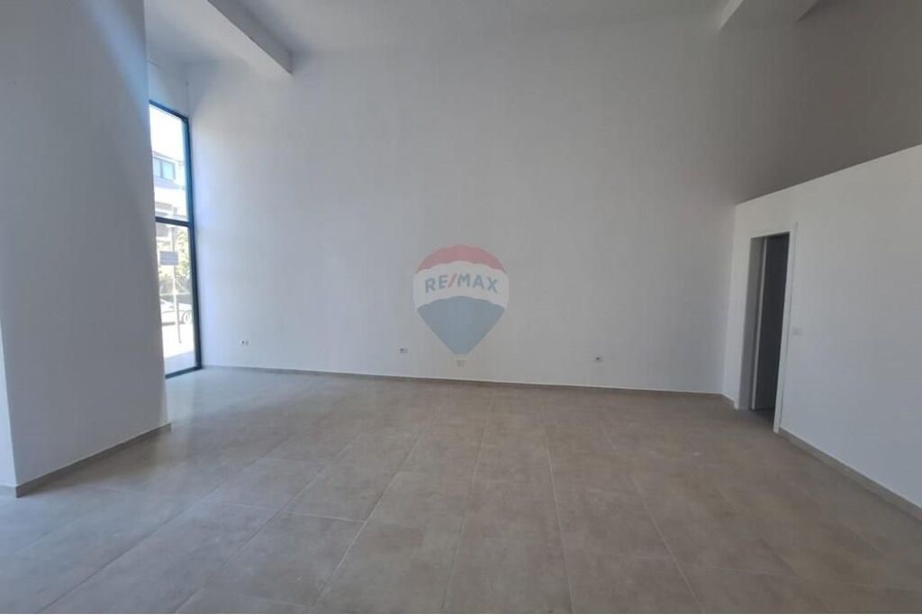 Dyqan - Për Qira - Rruga Luçie Miloti, Tiranë