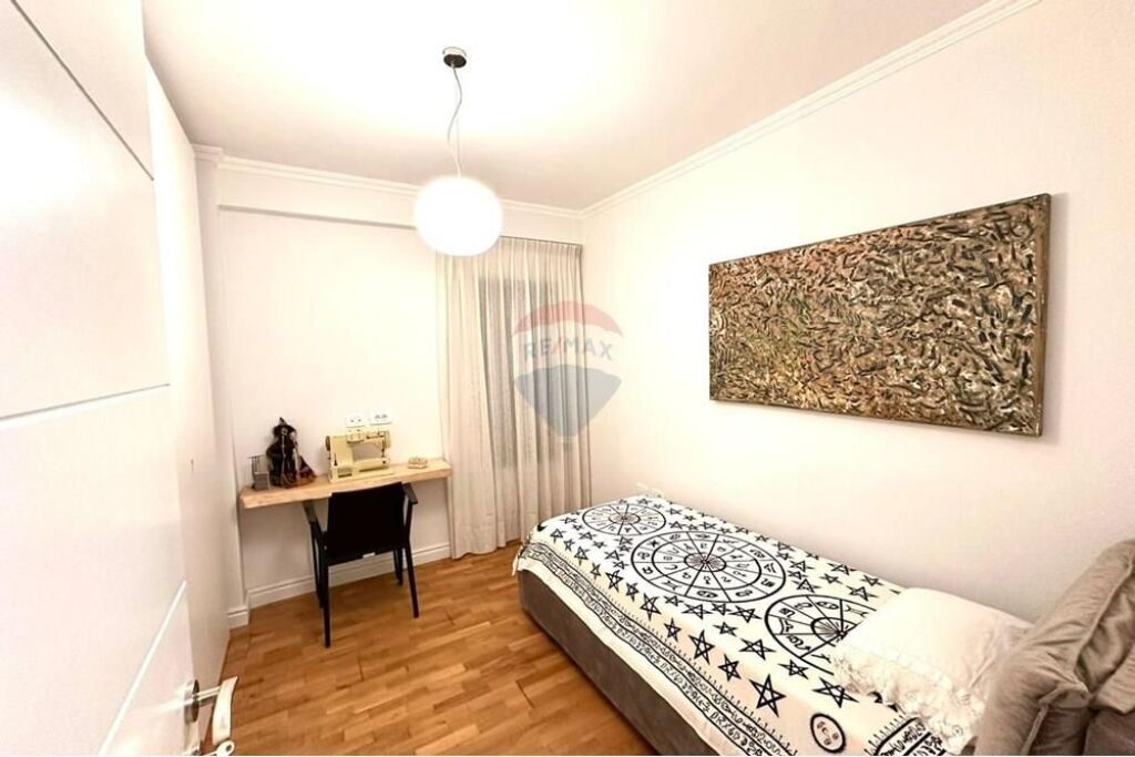 Apartament - Për Shitje - Rruga Bill Klinton, Tiranë