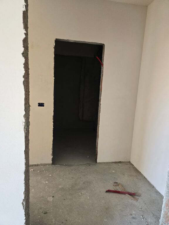 SHITET APARTAMENT TE RRETHI BATHORES,KAMEZ