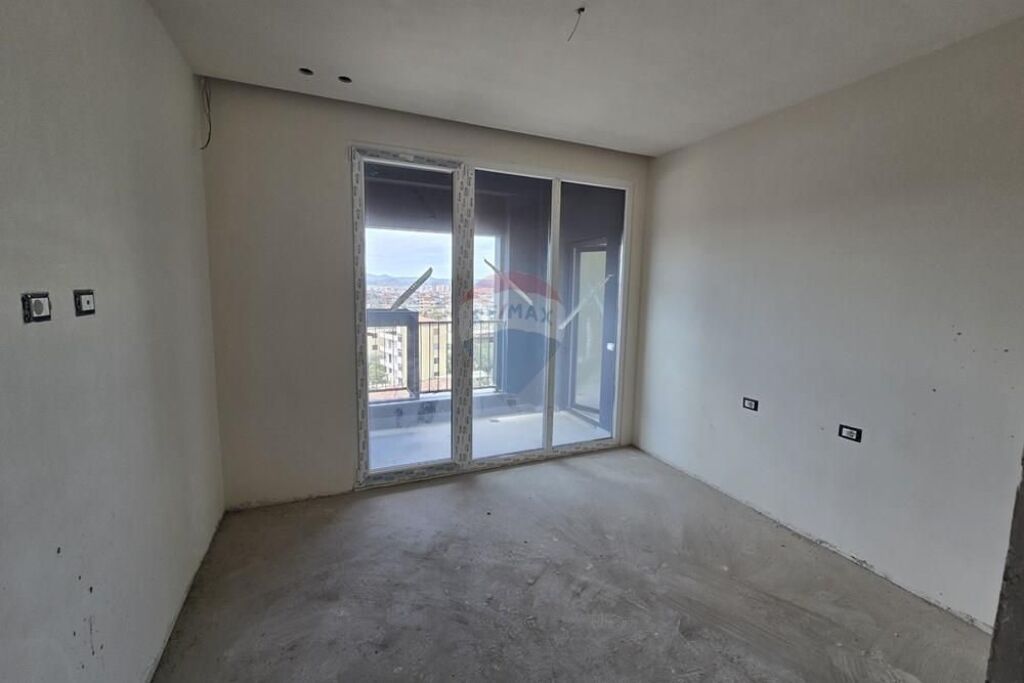 Apartment 2+1+2 for Sale at New Boulevard