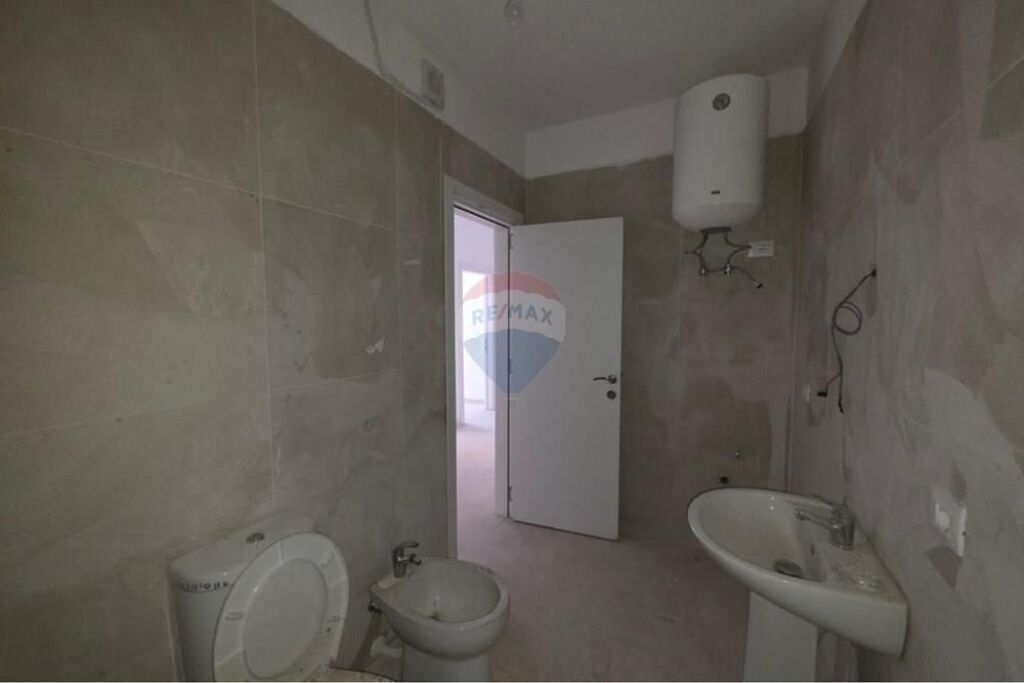 Vendiamo appartamento 2+1 con ipoteca, Casa Italia