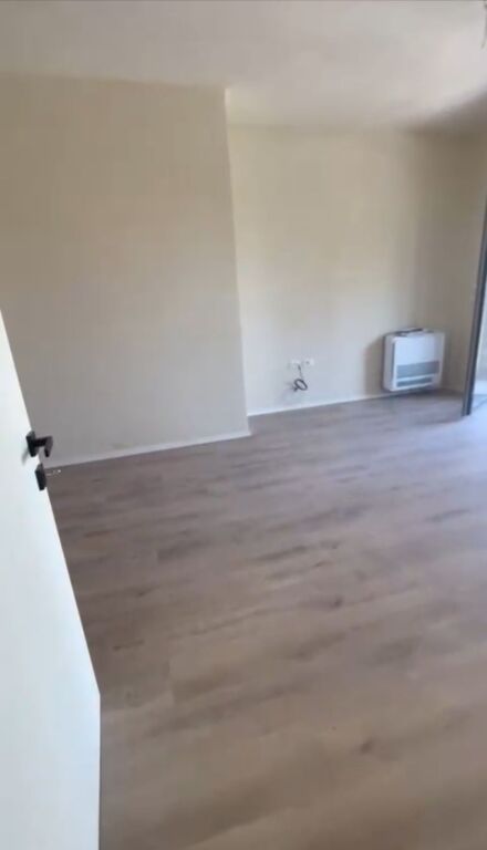 Jepet 1+1 me qira,Ish Fusha e Aviavionit