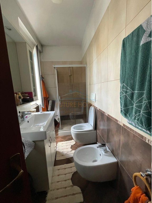 Shitet apartament 2+1+2 , Ministria e jashtme