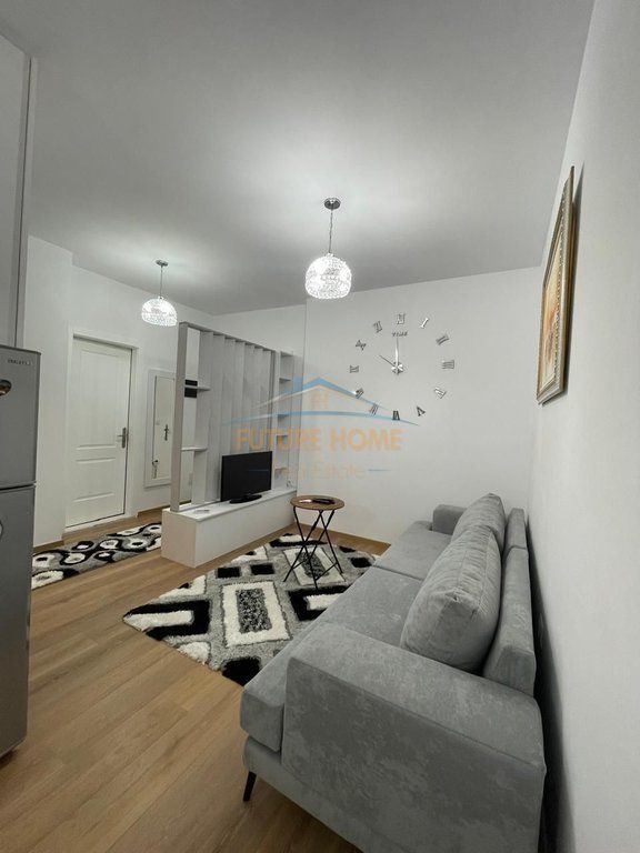 Shitet 1+1, Ish Venue Oxhaku 135.000€
