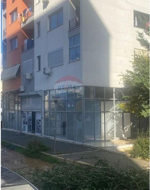 Dyqan - Për Qira - Bulevardi Migjeni, Tiranë