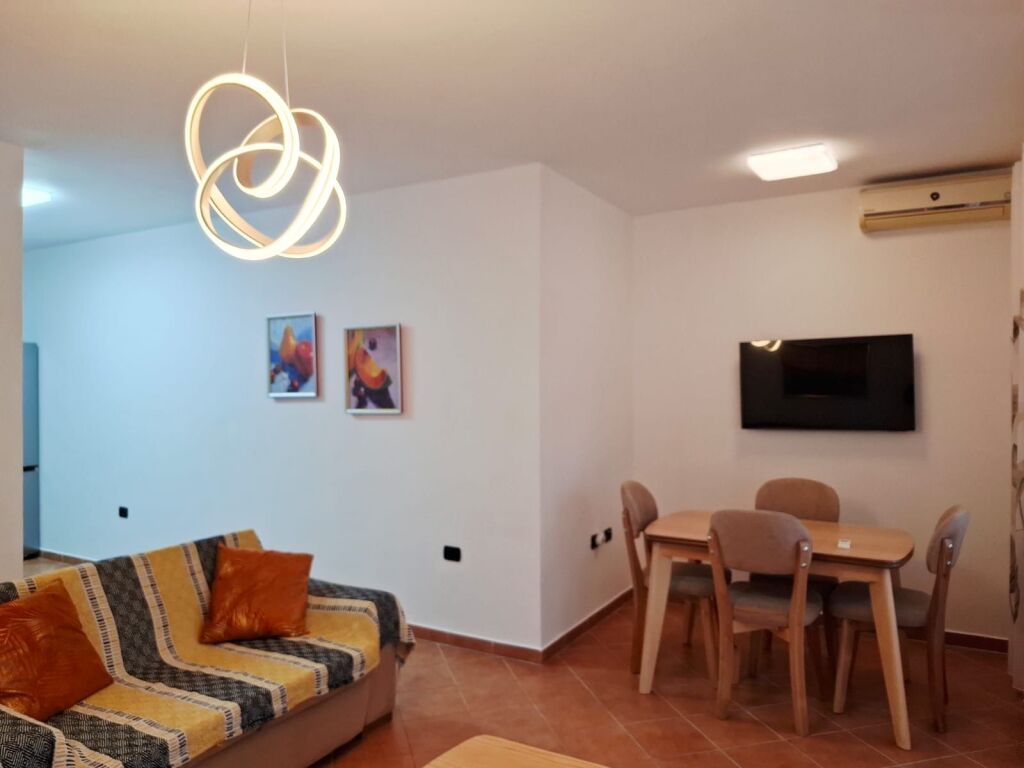 Jepet Me Qera Apartament 2+1+2 Tualete ++1 Ballkon