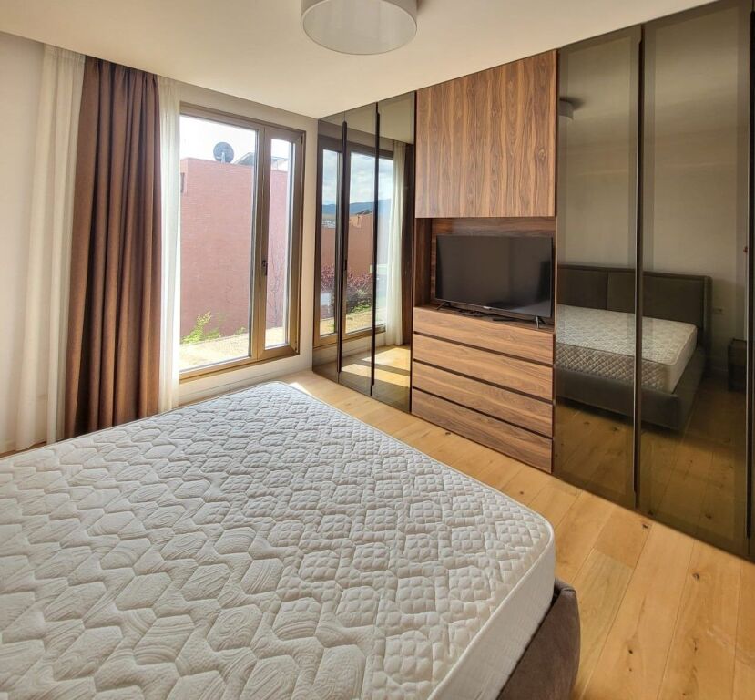 🏡 Jepet Vilë me Qira – pranë TEG