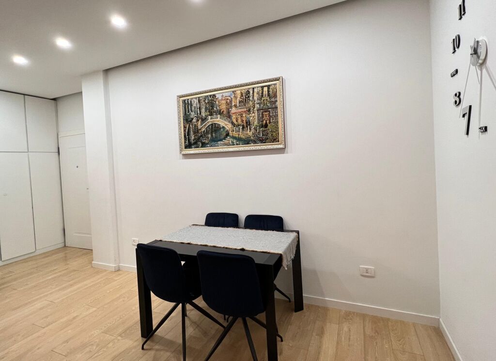 👉🏻 IN AFFITTO Super Appartamento 2+1+2 📍Complesso Delijorgji, Tirana