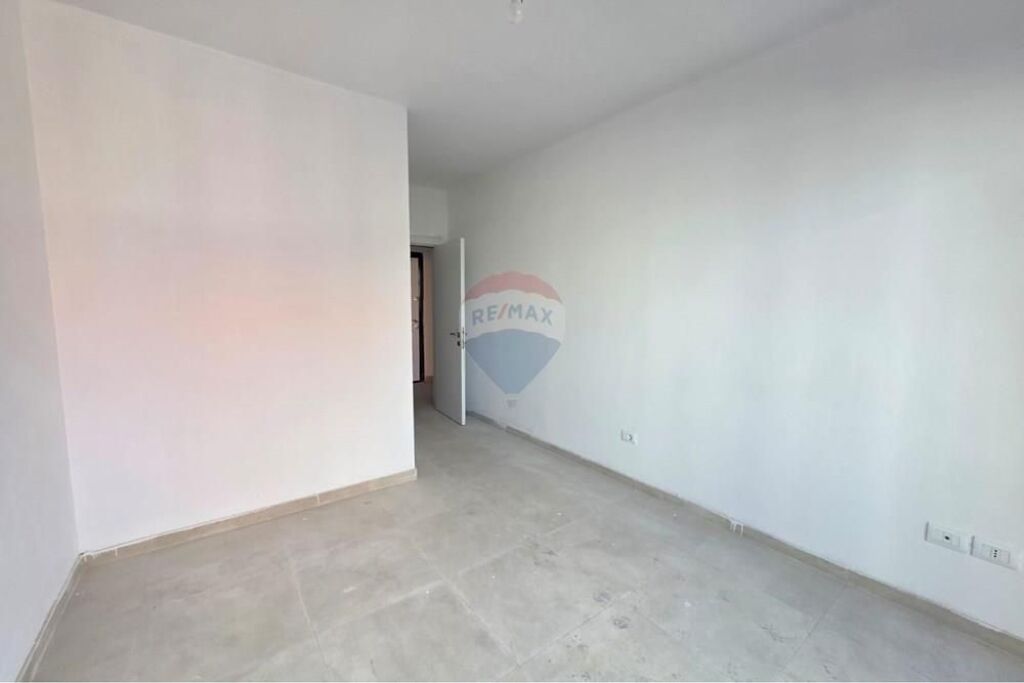 Vendiamo appartamento 2+1 con ipoteca, Casa Italia