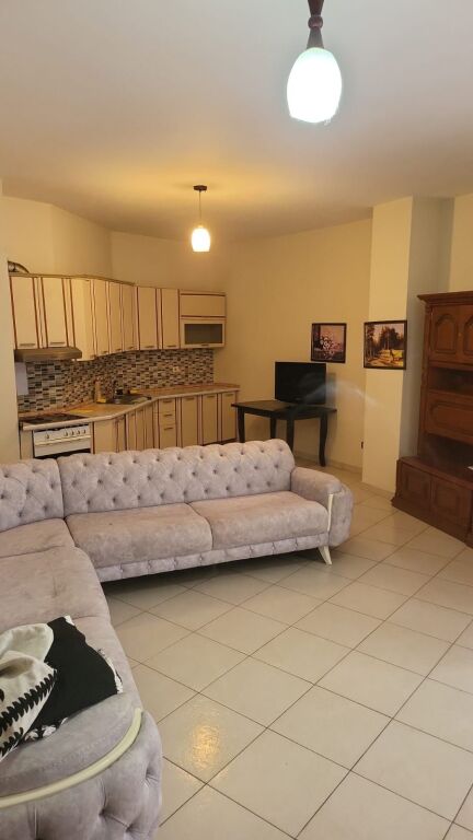 Apartment 1+1 for rent in Astir.