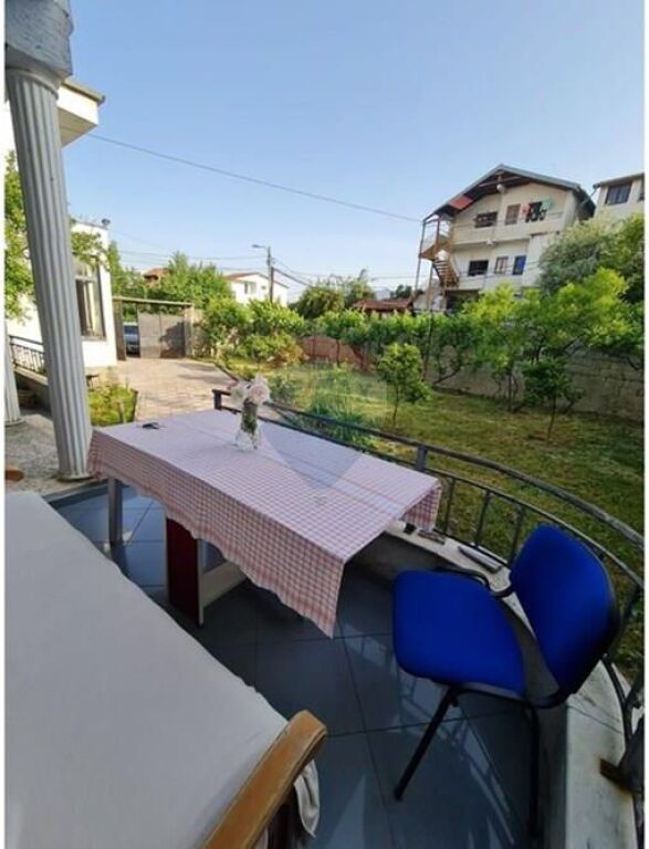 Vilë - Për Qira - Rruga Mihal Grameno, Tiranë