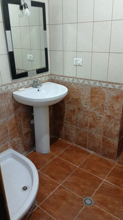 Jepet Me Qera Garsoniere  1 Ballkon