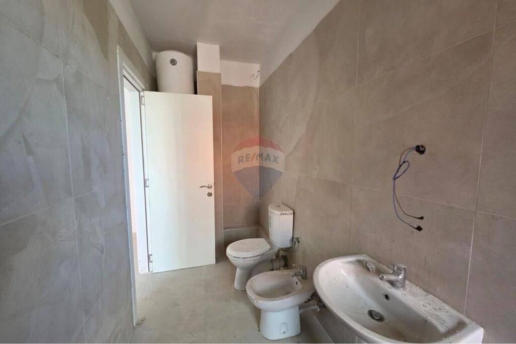 Vendiamo appartamento 2+1 con ipoteca, Casa Italia