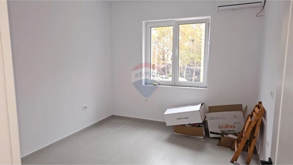Office - For Rent - Mine Peza Street, Tirana