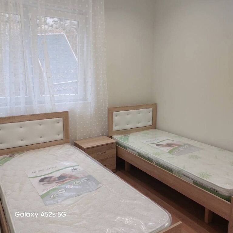 JEPET ME QERA SHTEPI PRIVATE ME OBORR DHE PARKING - TIRANE