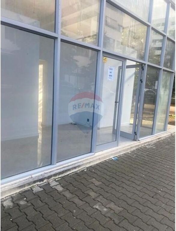 Dyqan - Për Qira - Bulevardi Migjeni, Tiranë