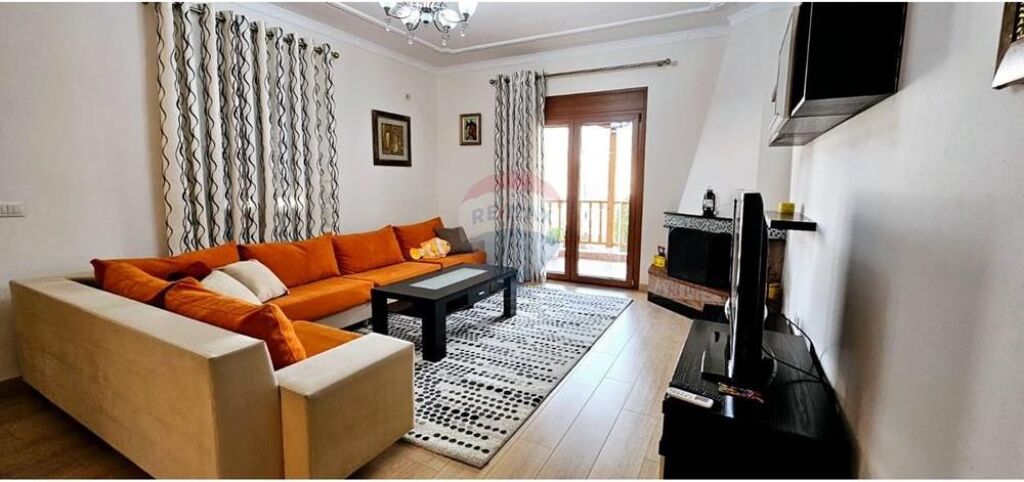 Dupleks - Për Qira - Rruga Ali Demi, Tiranë