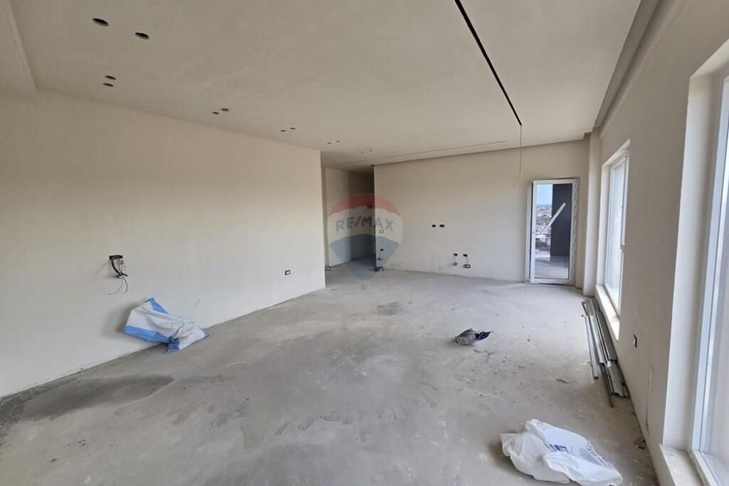 Apartment 2+1+2 for Sale at New Boulevard