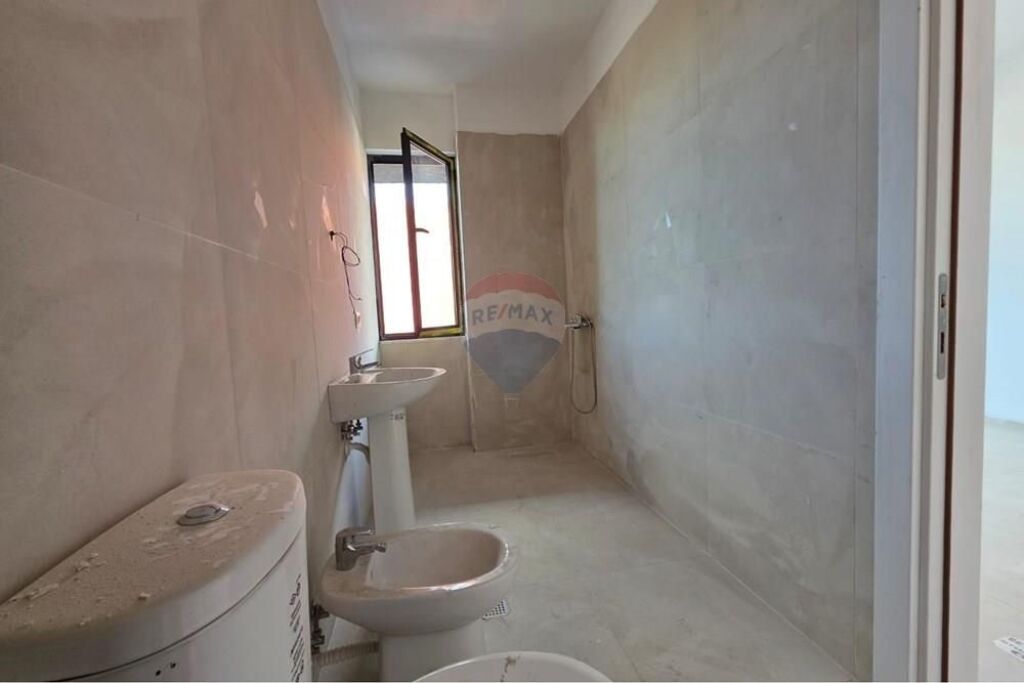 Vendiamo appartamento 2+1 con ipoteca, Casa Italia