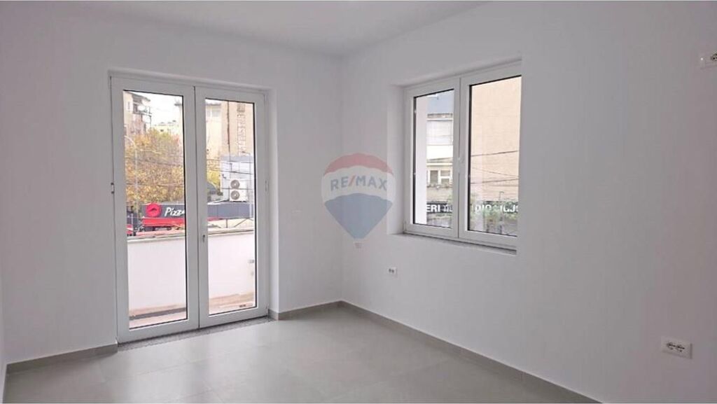 Office - For Rent - Mine Peza Street, Tirana