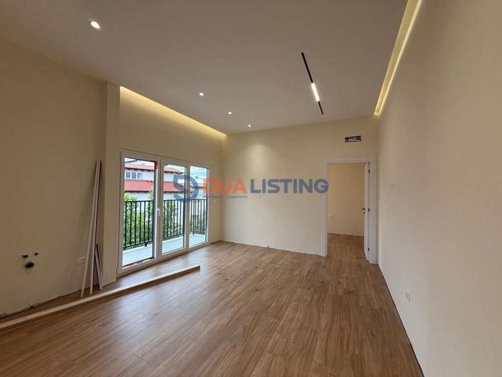 Vendiamo appartamento 1+1 nella zona di Ali Dem!!