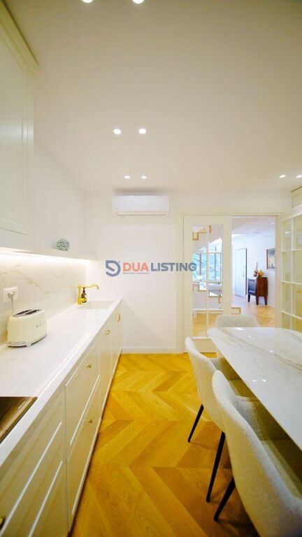 SHITET DUPLEKS LUKSOZ TEK KOPSHTI BOTANIK  !!