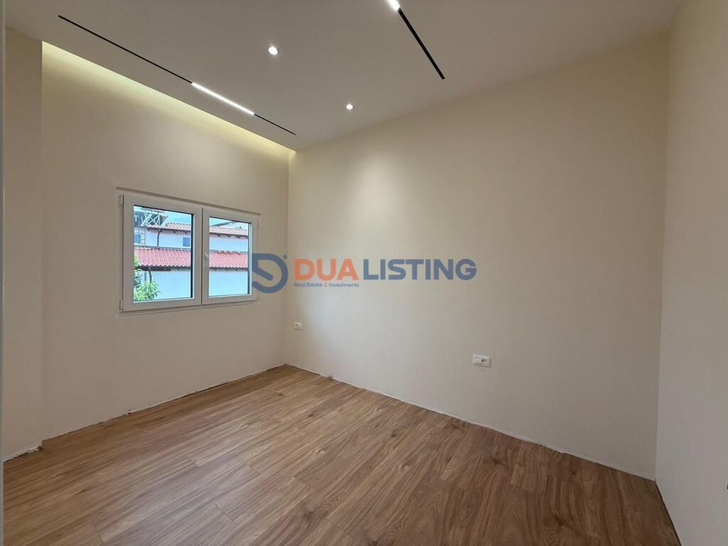 Vendiamo appartamento 1+1 nella zona di Ali Dem!!