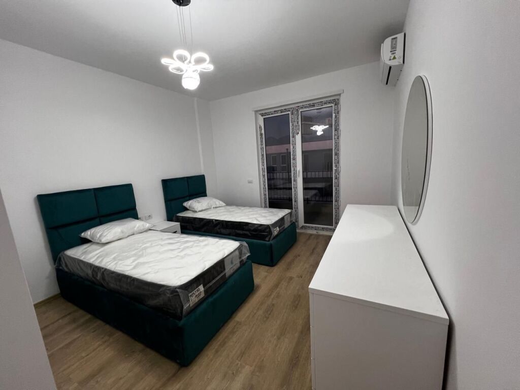 Apartament 2+1 me qira tek Univers City!
